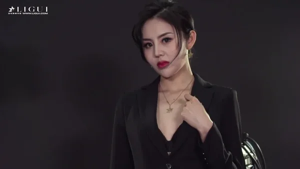 x013.[Ligui丽柜] HD260 凉儿 美脚色像师(1) 1